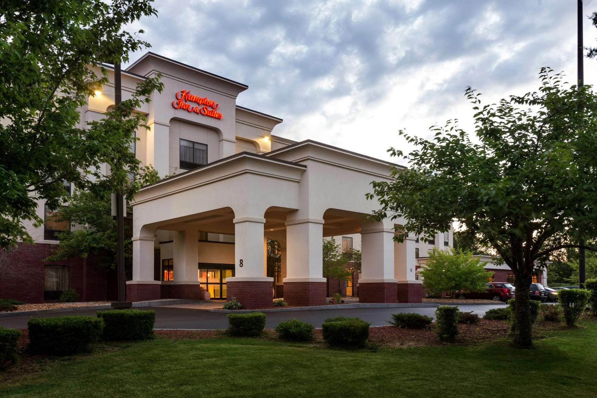 Hampton Inn & Suites By Hilton Manchester Bedford Ngoại thất bức ảnh