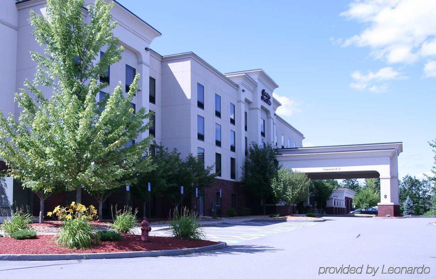Hampton Inn & Suites By Hilton Manchester Bedford Ngoại thất bức ảnh
